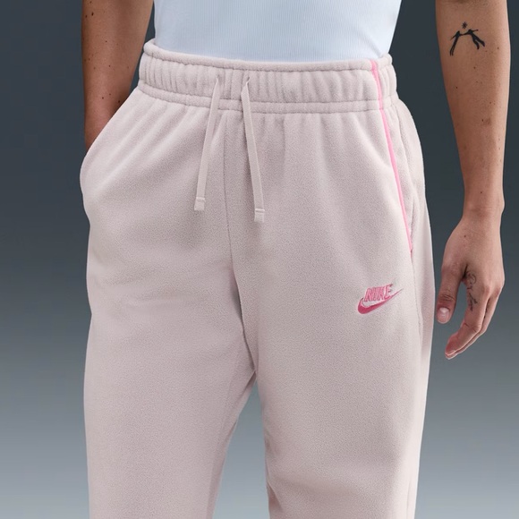 NWT Nike Sportswear Club Fleece Wide-Leg Cozy Pants - Picture 2 of 12